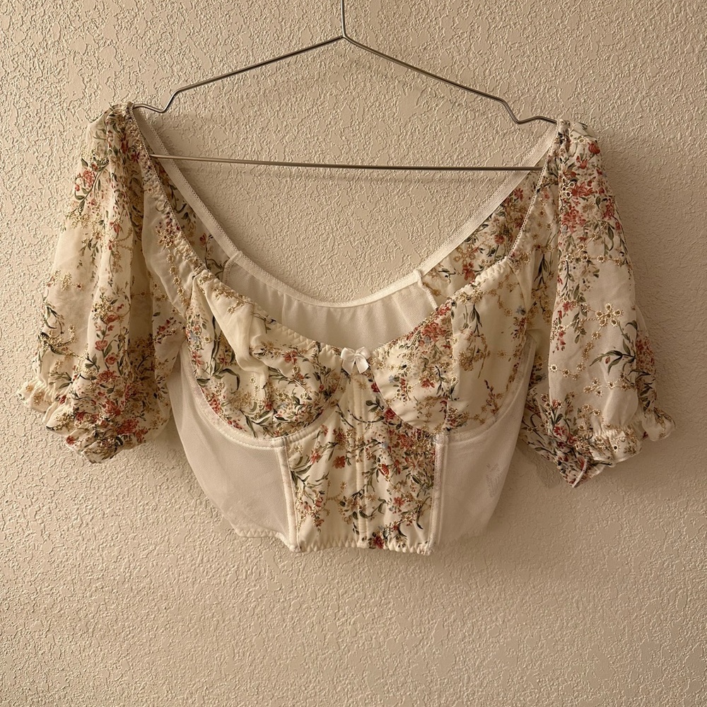 Mesh floral puff sleeve corset top